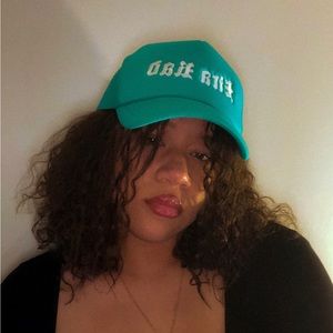 Meet your Posher, Mia